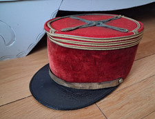 KÉPI officier CAPITAINE MÉDECIN " VELOUR CRAMOISI " service de santé des armées
