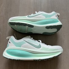 Nike Vomero 18 White Bleached Turquoise HM6804-106 Size 6.5 Women