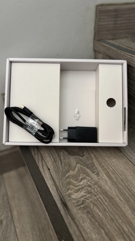 Tablette tactile Lenovo M10 REL Full HD quasi Neuve - Photo 4/4