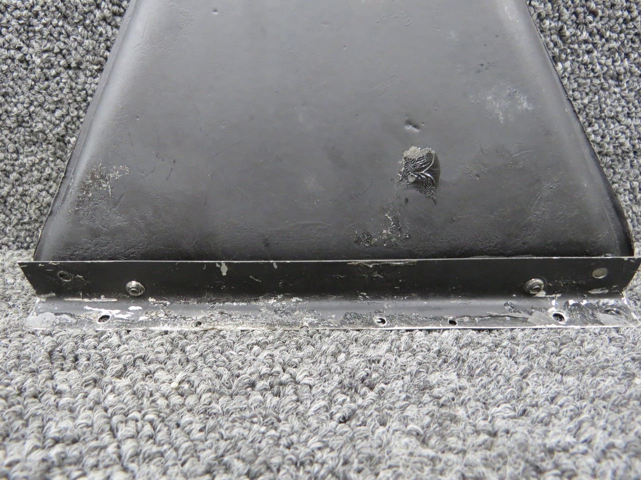 169-554012-9 Beechcraft B24R Windshield Defrost Duct (Cracked)