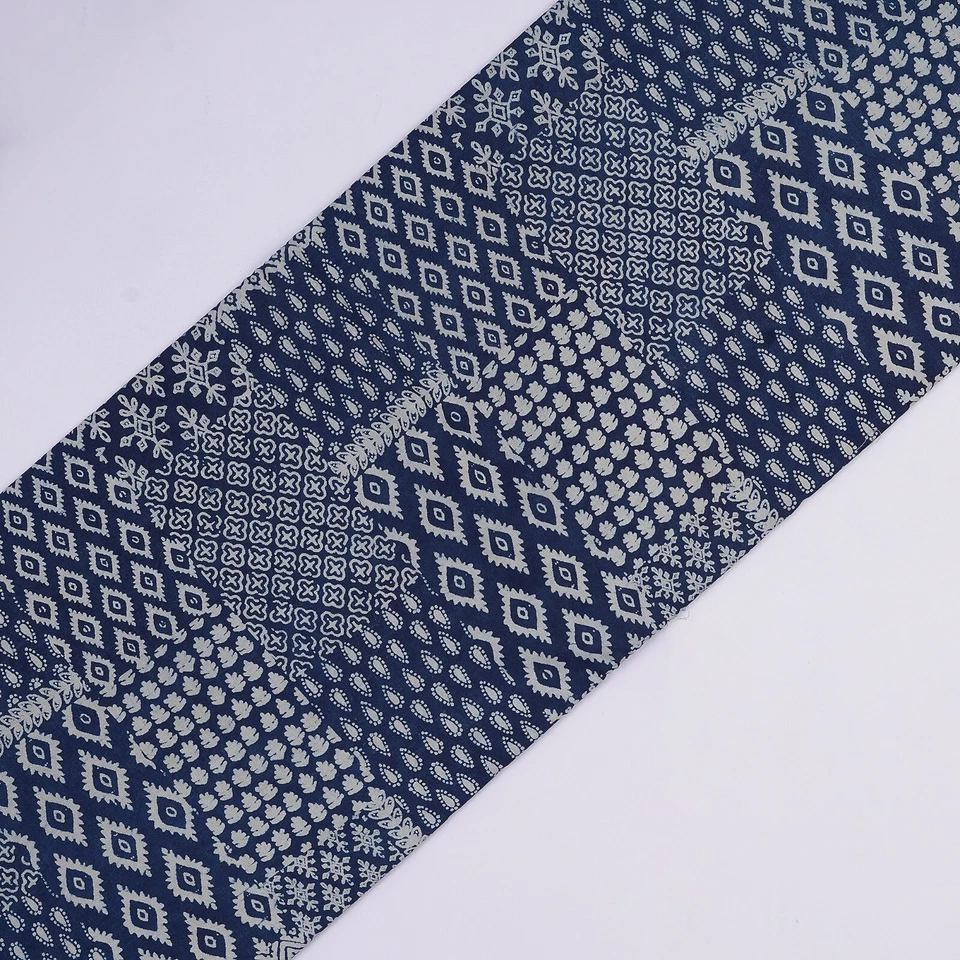 Tela suave de algodón Jaipuri Dabu con estampado floral en bloque de mano indio de 5 yardas Foto 4 de 4