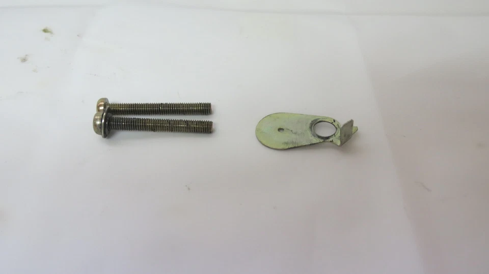 Pernos de carburador The Green Machine Weedeater estrangulador mariposa 1,0 HP sólido S 1730 Foto 4 de 4