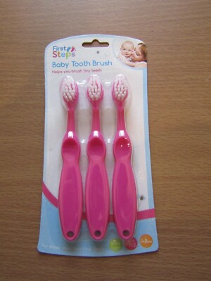 NEU ERSTE SCHRITTE 3ER-PACK BABYZAHNBÜRSTEN IM ROSA ALTER 0-2 JAHRE.