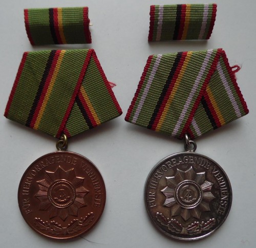 Colección medallas de policía RDA para servicios fieles, 6 piezas - Imagen 7 de 9