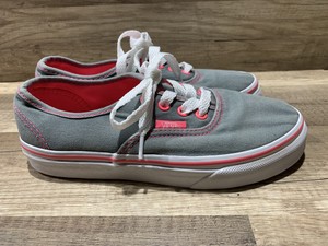 vans gris con rosa