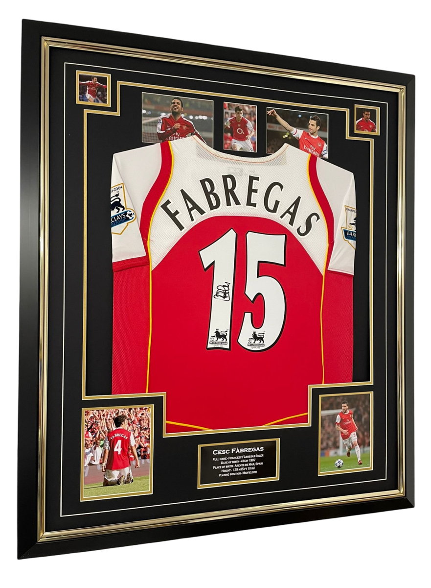 Cesc Fàbregas サイン入り写真 フレーム付き Cesc Fàbregas サイン入り写真 フレーム付き Cesc Fabregas