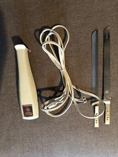 Vintage General Electric Corded Electric Carving Knife Slicer w/ 2 Blades 