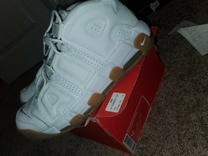 nike uptempo white gum