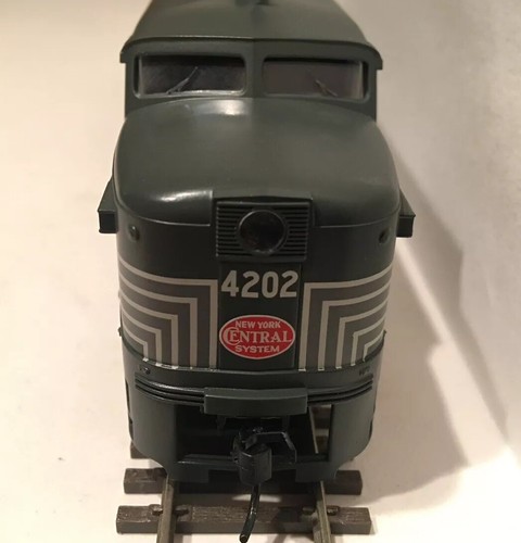 HO Walthers 910-20090 New York Central Alco PA Locomotive NYC #4202 DCC SOUND - Picture 7 of 10