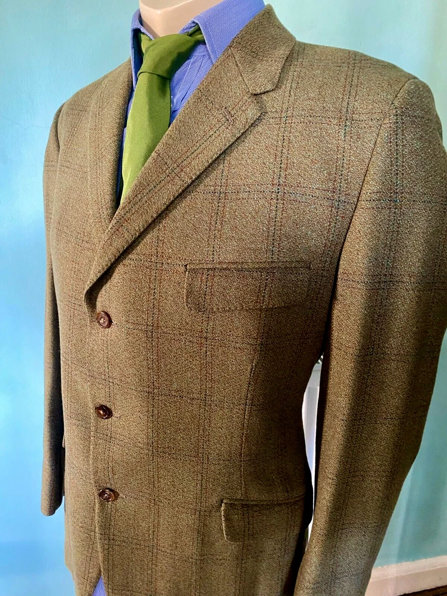 Tailor made top tweed suit
