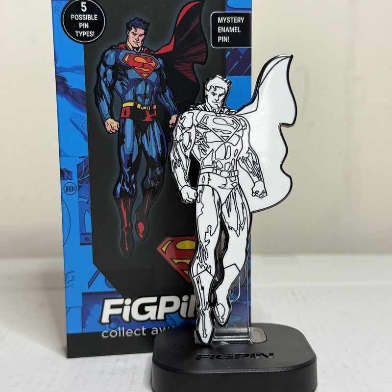 FIGPIN DC Superman + Bizarro Quest Black And White Uncommon SDCC 2025 Exclusive