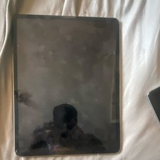 Apple iPad Samsung Tablet Lot, Gray Silver Tablets, Set of 2