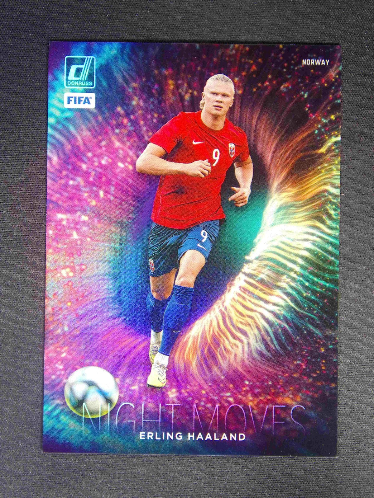 2023-24 Panini Donruss FIFA Erling Haaland #1 Night Moves Case Hit SSP