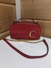 Sac bandoulière Chloé C cuir embossé croco rouge/Fushia – Chaîne dorée –