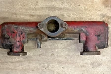 International WD9 Intake Manifold #263310R1