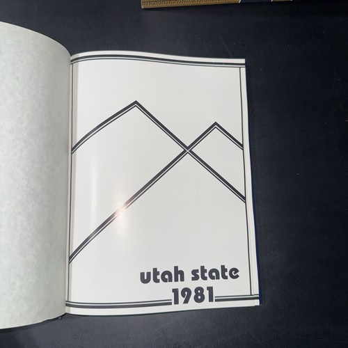 Vintage Yearbook: 1981 Utah State Aggies - Brigham Young University Utah / UVU - Foto 3 di 13