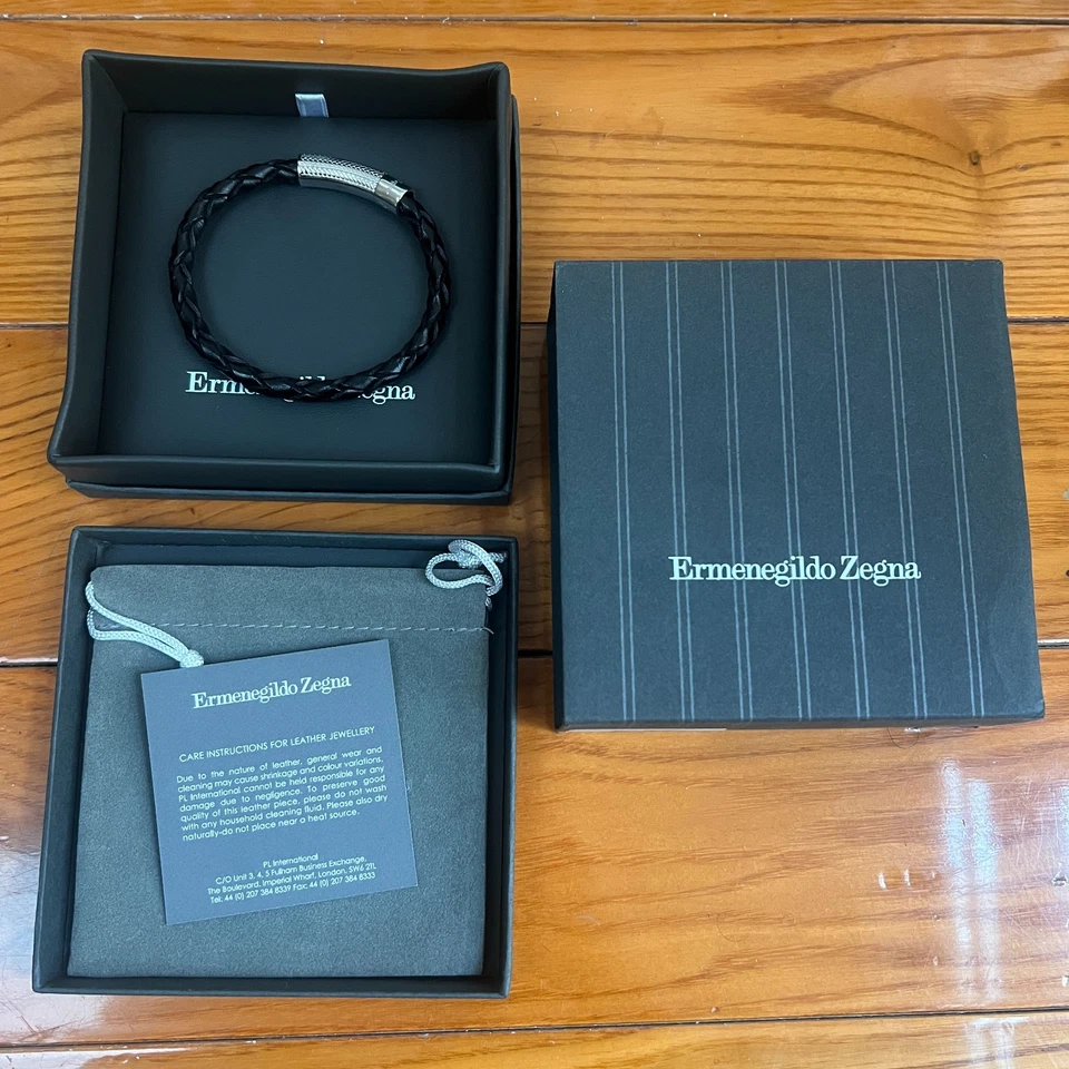 NOVA Pulseira Masculina Trançada de Couro Ermenegildo Zegna Herringbone em Preto - Imagem 3 de 4