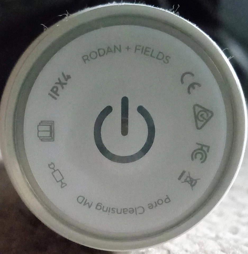 Rodan + Fields Pore Cleansing MD Blackhead Removal Tool Removes Skin Blemishes - Image 4 of 4