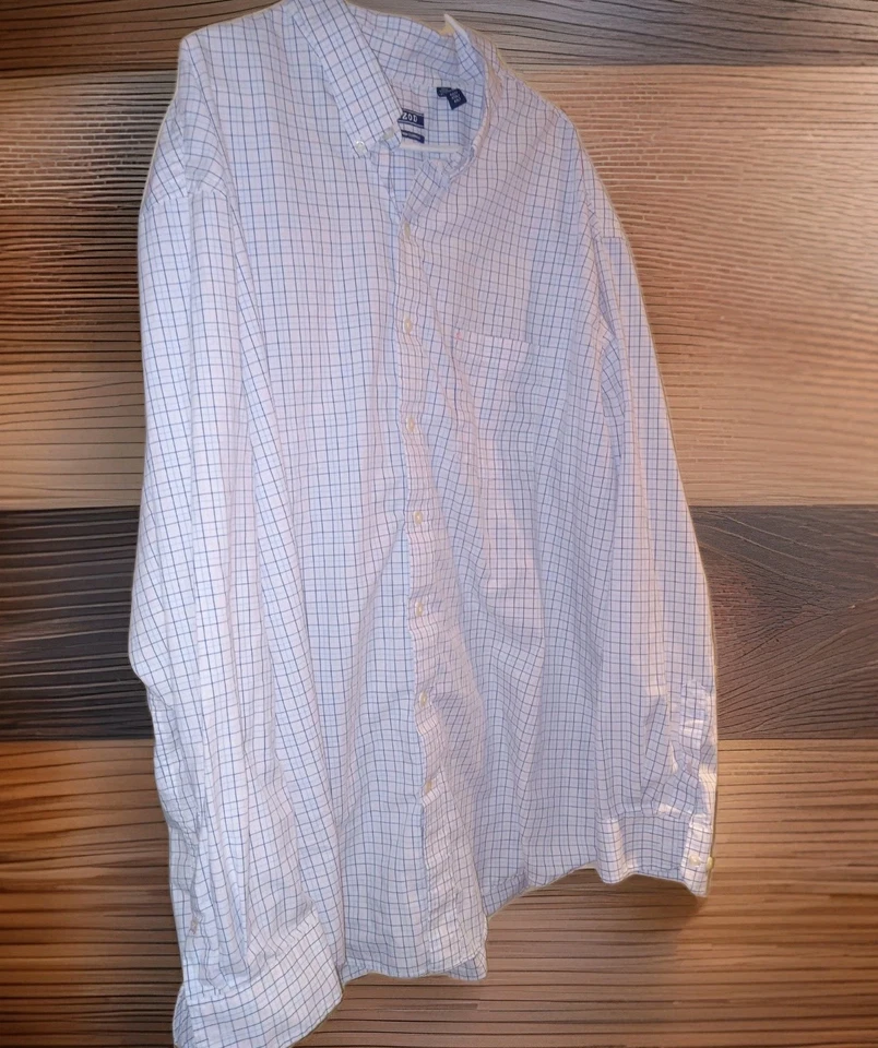 Camisa informal de manga larga IZOD 4X con botones para hombre azul y blanco a cuadros clásica Foto 2 de 4