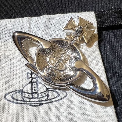 vivienne westwood big Saturn Green shooting star brooch Pin 