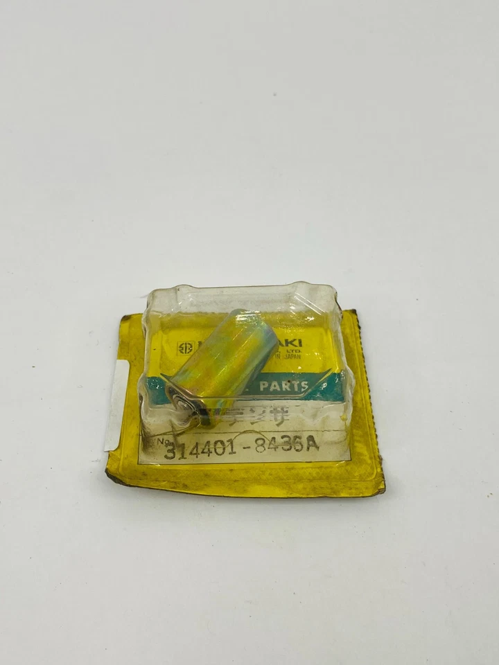 Подлинный оригинальный производитель Kawasaki 3144018436A конденсатор - Изображение 2 из 3