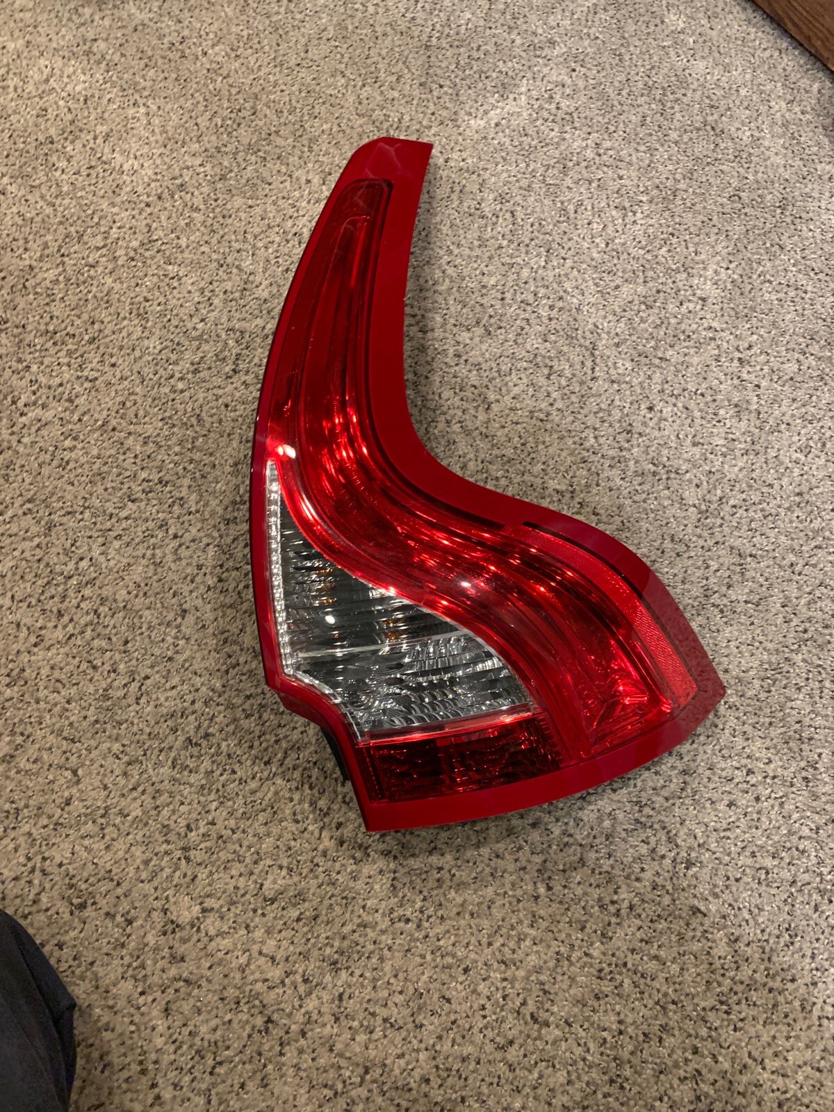 1217 VOLVO XC60 PASSENGER RIGHT TAILLIGHT TAIL LIGHT LAMP OEM eBay