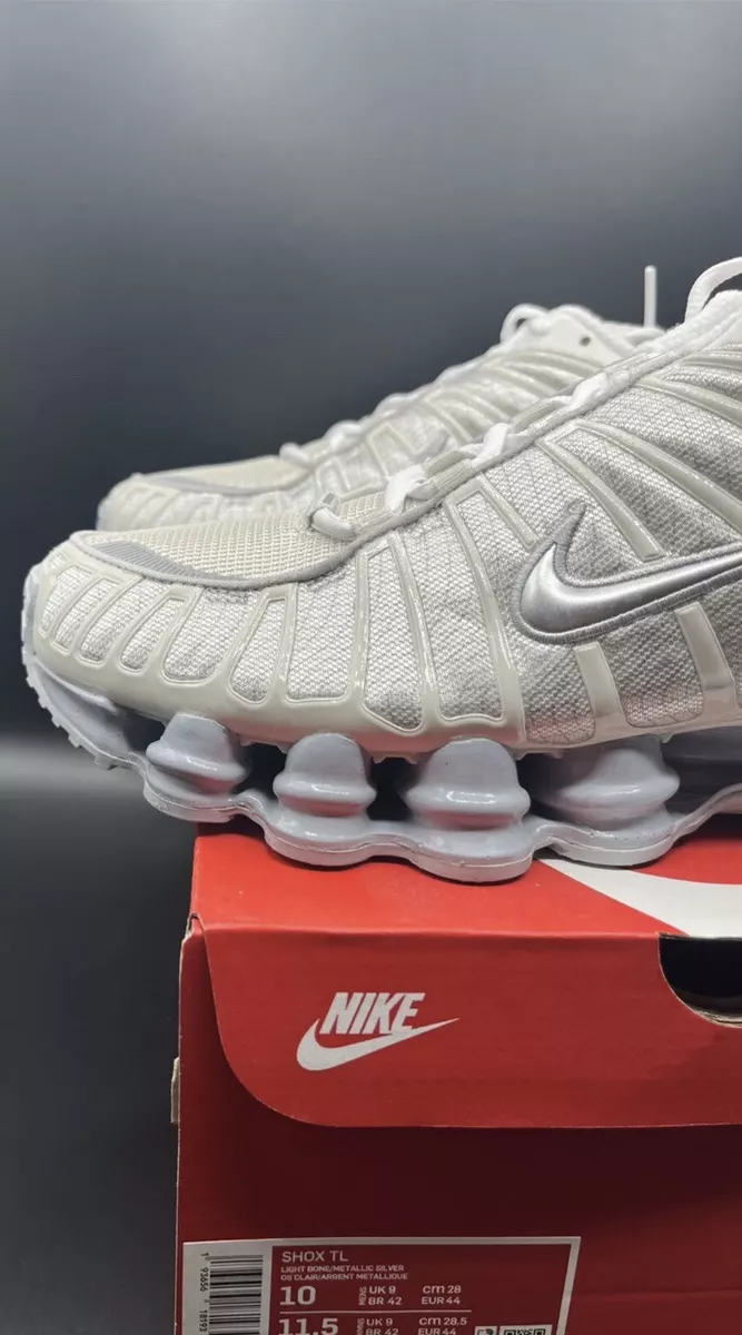 NIKE SHOX TL LIGHT BONE METALLIC SILVER Uk 9 DeadStock