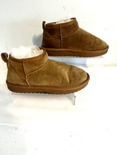 Women's Cushionaire Brown Suede Winter Ankle Boots Faux Fur Lining Memory Foam 8