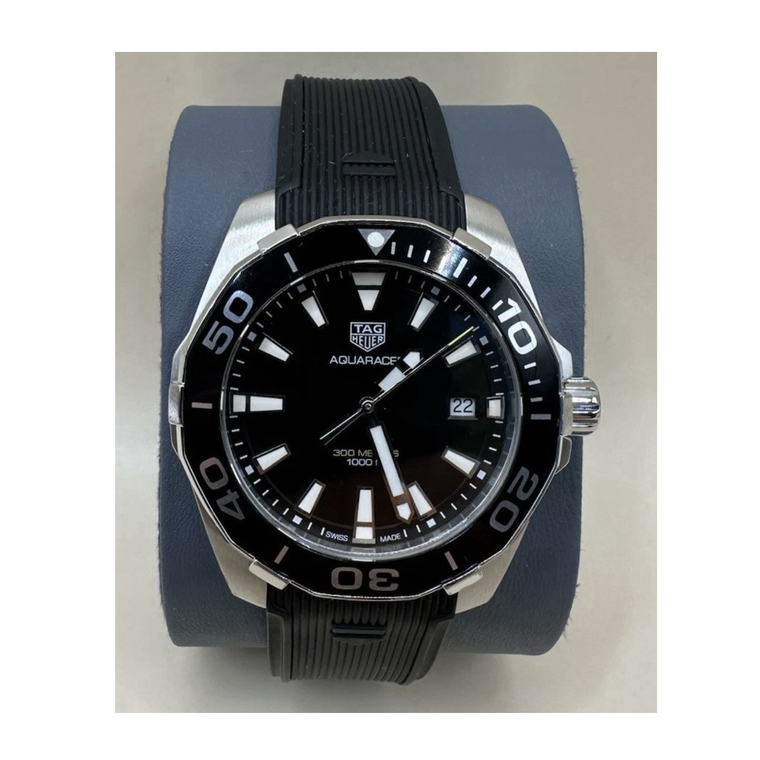 TAG Heuer Aquaracer 300M Diver Wristwatch Black Dial Rubber Strap Box Papers