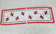 1975 National Wildlife Federation Cardinal Scarf Rectangular 42.25"x 13.5"