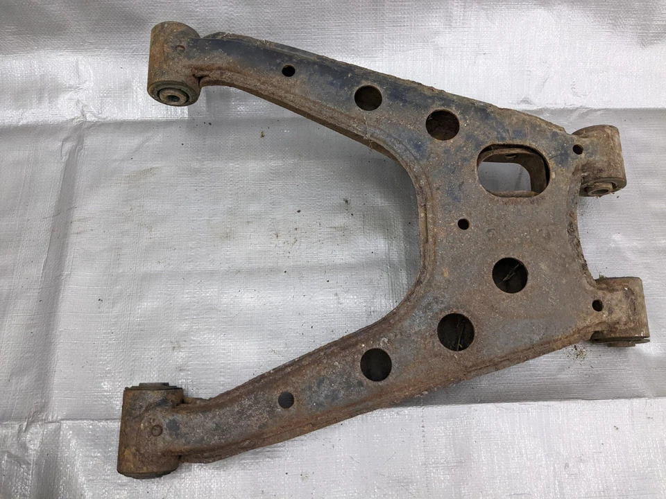 Brazo de control inferior del pasajero trasero Mazda Miata MX-5 1990-1997 OEM NA01-28-350 Foto 3 de 4