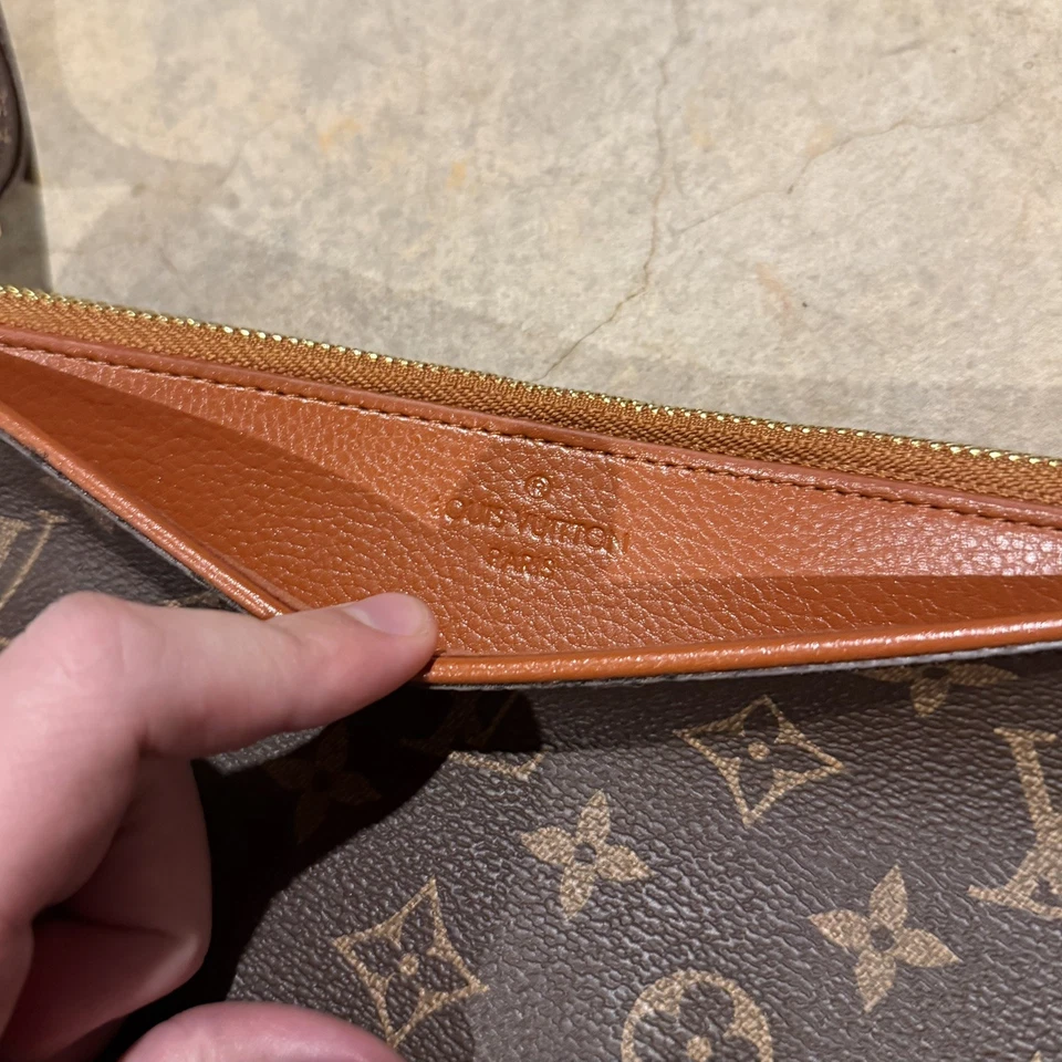 Louis Vuitton Monograma Nivel Muñequera Pochette Neverfull Bolsa Cremallera Bolso Marrón Foto 4 de 4