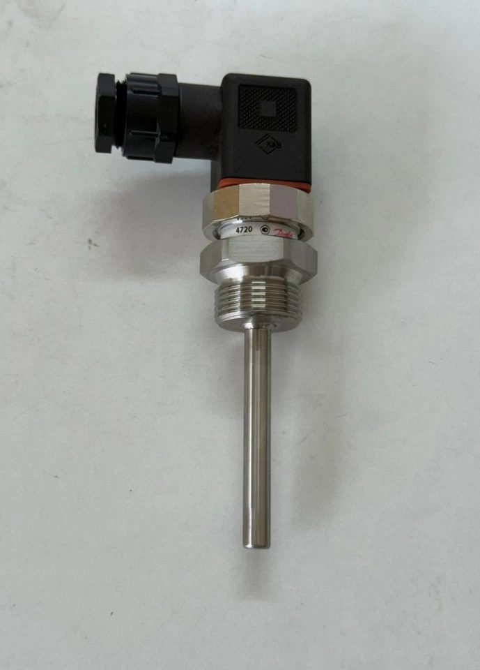 Danfoss Temperature sensor MBT5250 084Z8056 - Image 3 of 4