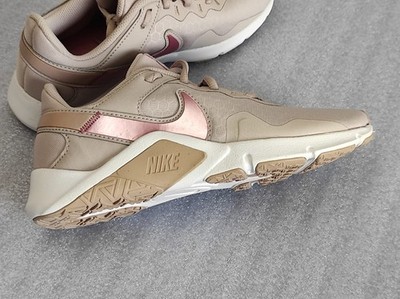 Nike Legend Essential 2 Gr. 37,5 Neu Platinum Violet Mauve