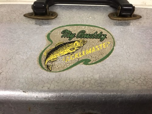 VINTAGE MY BUDDY TACKLEMASTER TACKLE TOOL BOX 20” X 11” TALL X 9 1/2” DEEP - Picture 2 of 13