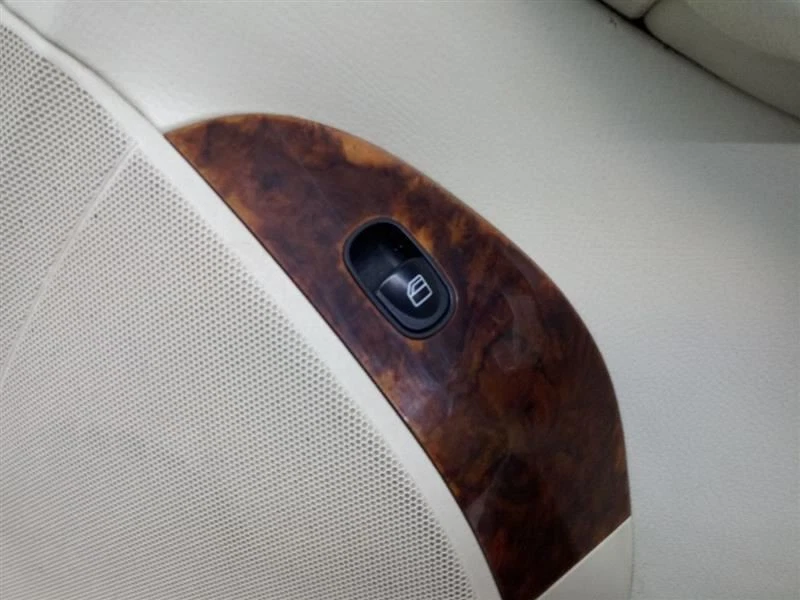 2004 05 06 07 08 2009 Mercedes-Benz CLK350 Right Passenger Front Interior Door P - Image 3 of 4