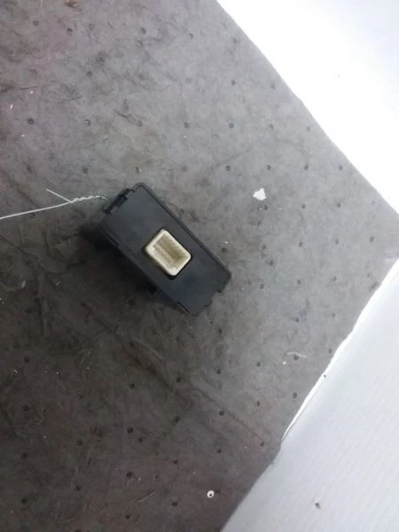 Módulo controlador de altavoz de aproximación de vehículo 2015 Lexus RX450H 86572-48020 Foto 2 de 4