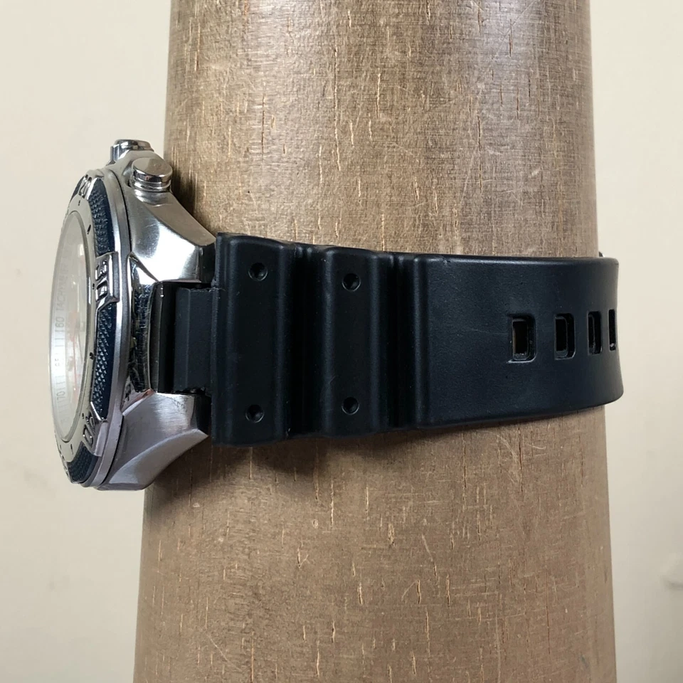 Puma Men PM5050 Chronograph Black Rubber Round 41mm Quartz Analog Watch 8 1/2" - image 3 of 4