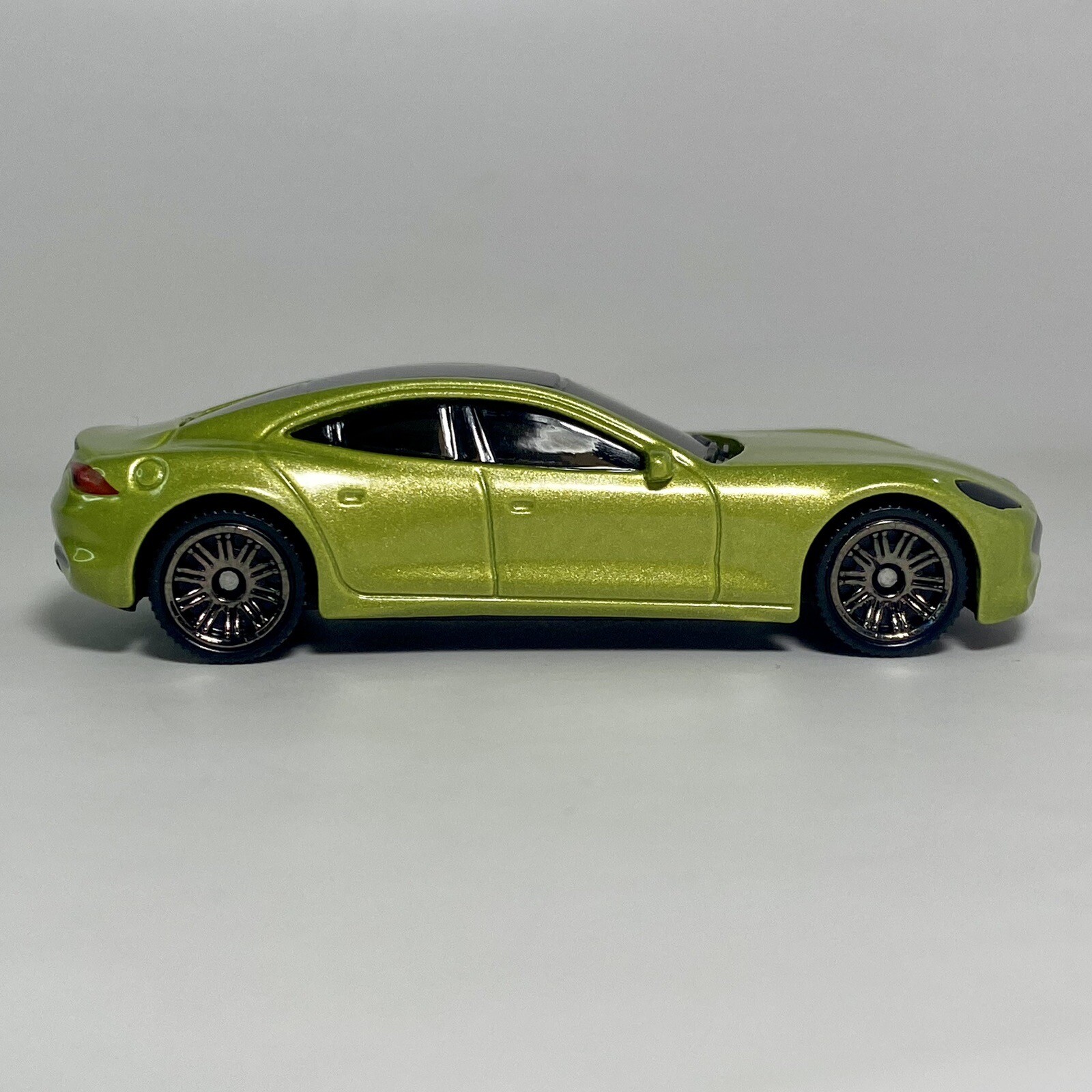 2024 Matchbox Karma GS6 164 Scale Diecast Diorama Model Car Light