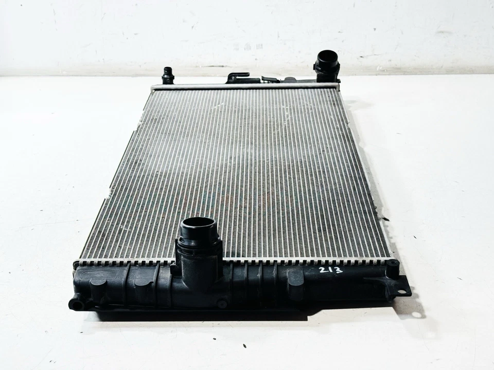 2014-2016 BMW 328D XDRIVE 2.0L - Radiator 7600523 - Image 4 of 4