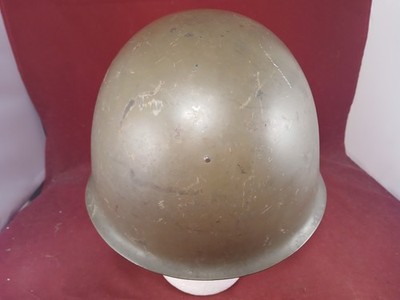 ミリタリー ヘルメット チェコ軍・ユーゴスラビア軍、旧ソ連軍？ Vz53 M53 s-l400.jpg
