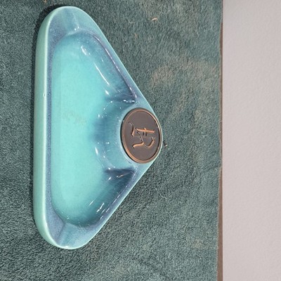 The Hyde Park 1910 Turquoise Ceramic Triangle Ashtray Glossy USA Cigarette