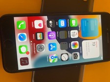 Apple iPhone 7 Smartphone Handy 32 GB schwarz ohne Simlock 1 Jahr Garantie MwSt.