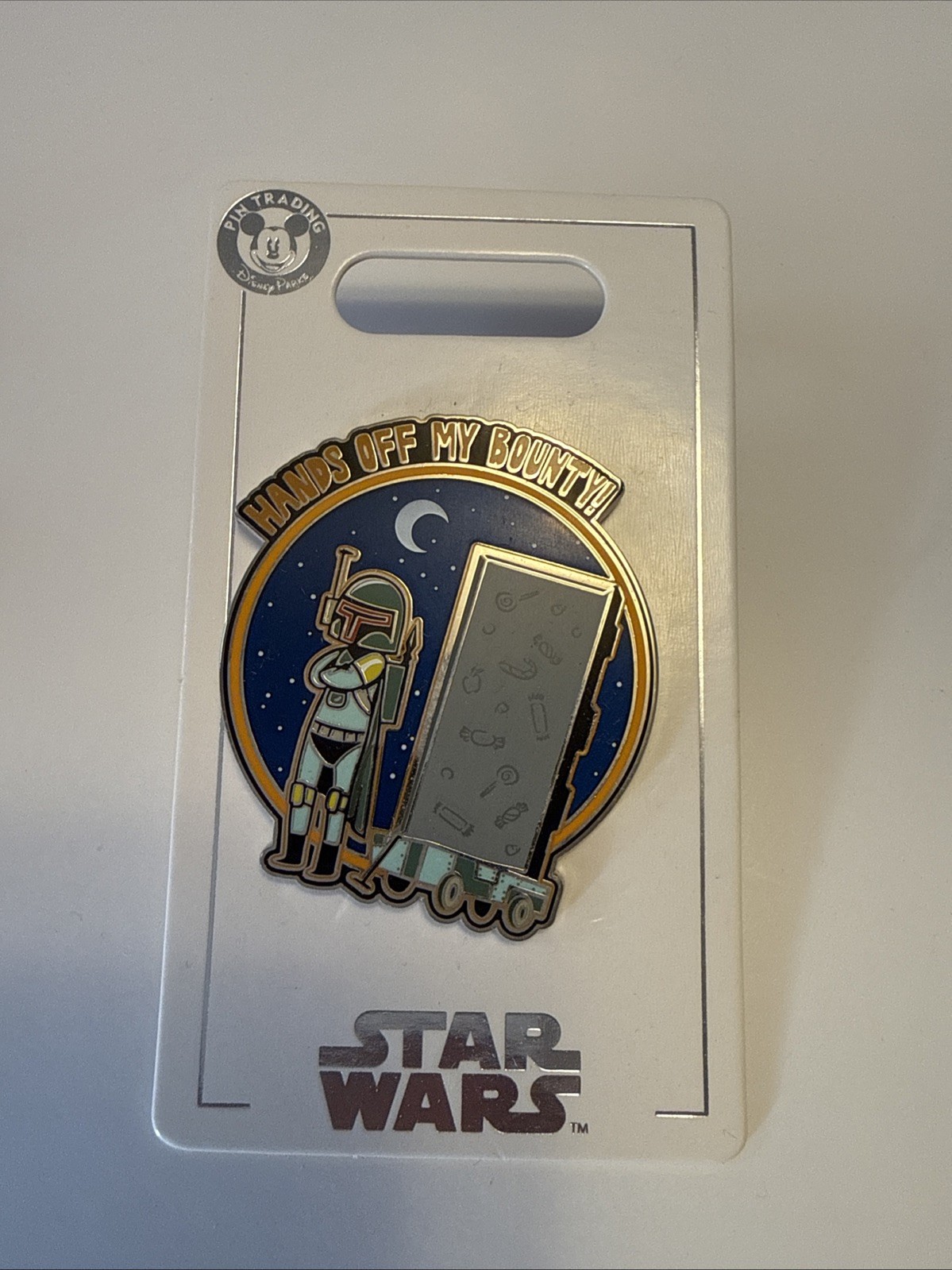 Disney Parks Halloween 2020 Boba Fett "Hands Off My Bounty" Pin 