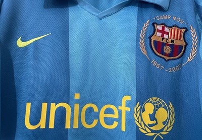 FC BARCELONA SPAIN 2007 FOOTBALL SHIRT JERSEY #10 RONALDINHO