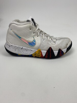 Nike Kyrie 4 White Men's Size 7.5 NCAA Basketball Shoes 943806-104