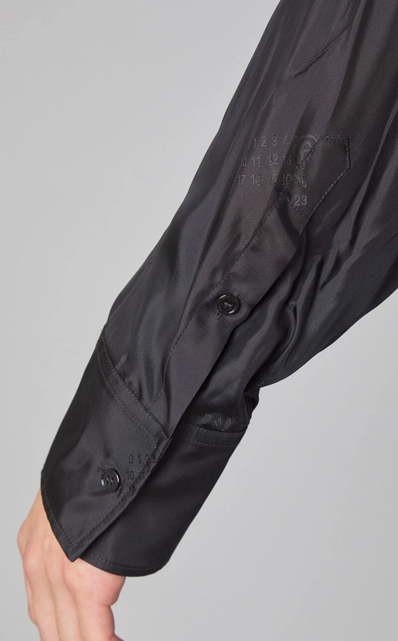 Camicia lunga rughe nuova con etichette maison margiela MM6 logo stampato S62AN0113S54882 nera