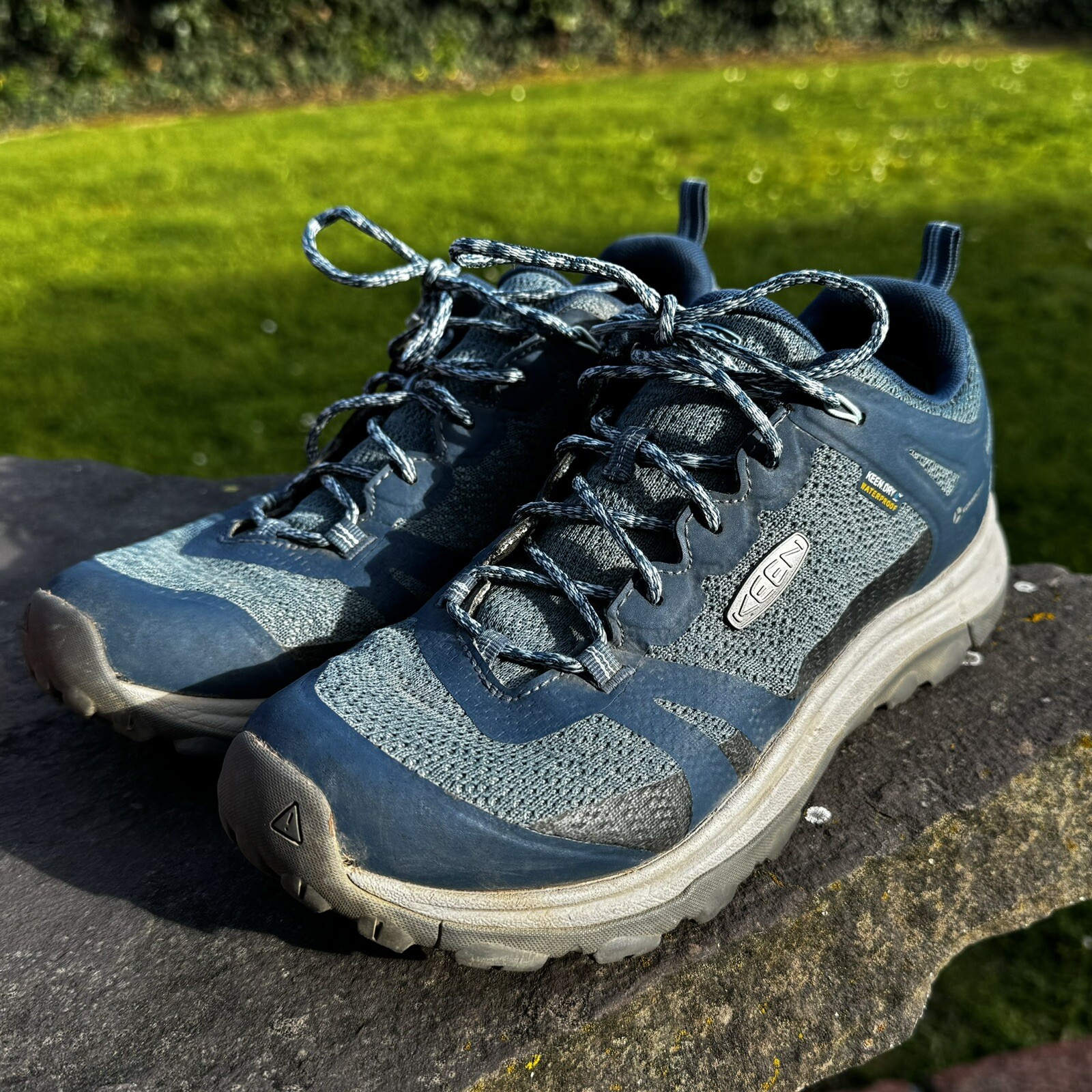 Scarpe da trekking impermeabili Keen Terradora II da donna taglia 9 con lacci arazzo basso