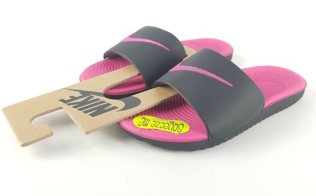 nike squeeze me slippers