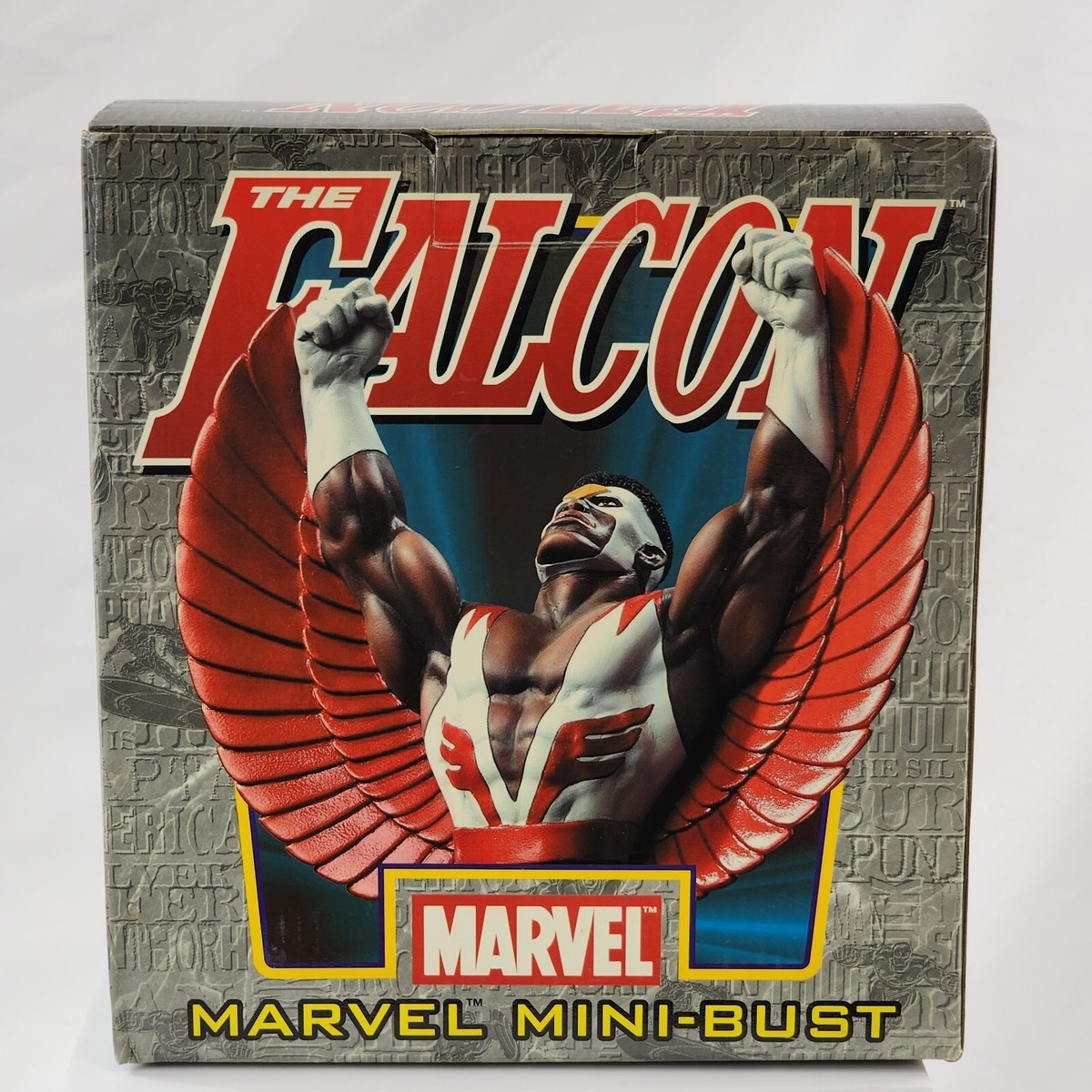 ✸THE FALCON ✸MARVEL MINI-BUST s-l1200.jpg